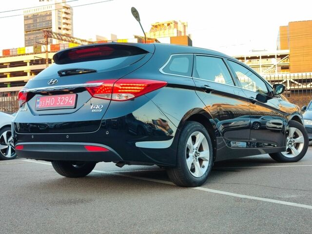 Черный Хендай и40, объемом двигателя 1.7 л и пробегом 165 тыс. км за 13900 $, фото 15 на Automoto.ua