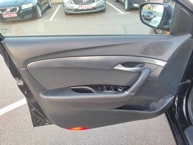 Черный Хендай и40, объемом двигателя 1.7 л и пробегом 165 тыс. км за 13900 $, фото 19 на Automoto.ua