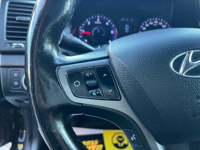 Черный Хендай и40, объемом двигателя 1.6 л и пробегом 318 тыс. км за 11700 $, фото 11 на Automoto.ua