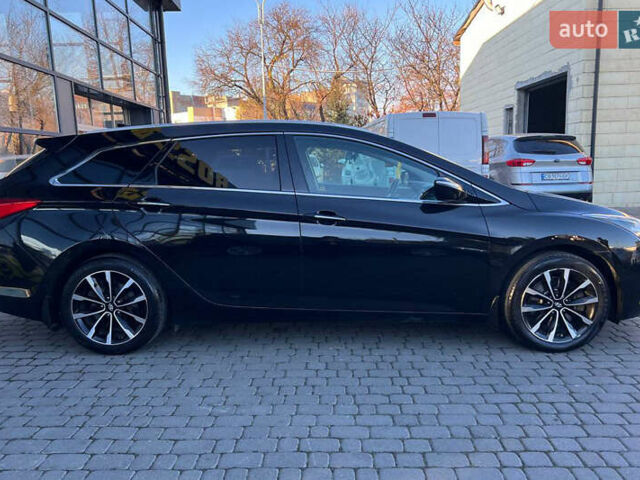 Черный Хендай и40, объемом двигателя 1.6 л и пробегом 318 тыс. км за 11700 $, фото 7 на Automoto.ua