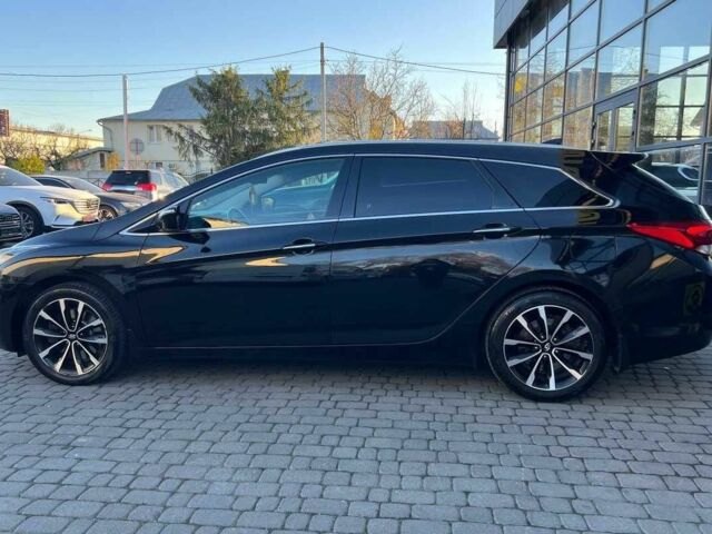 Черный Хендай и40, объемом двигателя 1.6 л и пробегом 318 тыс. км за 11700 $, фото 3 на Automoto.ua