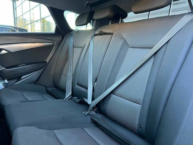 Черный Хендай и40, объемом двигателя 1.6 л и пробегом 318 тыс. км за 11700 $, фото 13 на Automoto.ua