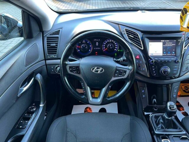 Черный Хендай и40, объемом двигателя 1.6 л и пробегом 318 тыс. км за 11700 $, фото 20 на Automoto.ua