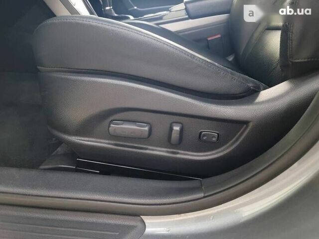 Хендай и40, объемом двигателя 1.7 л и пробегом 150 тыс. км за 16900 $, фото 19 на Automoto.ua