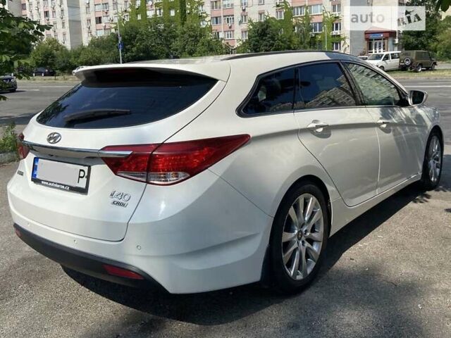 Хендай и40, объемом двигателя 1.69 л и пробегом 321 тыс. км за 9700 $, фото 7 на Automoto.ua