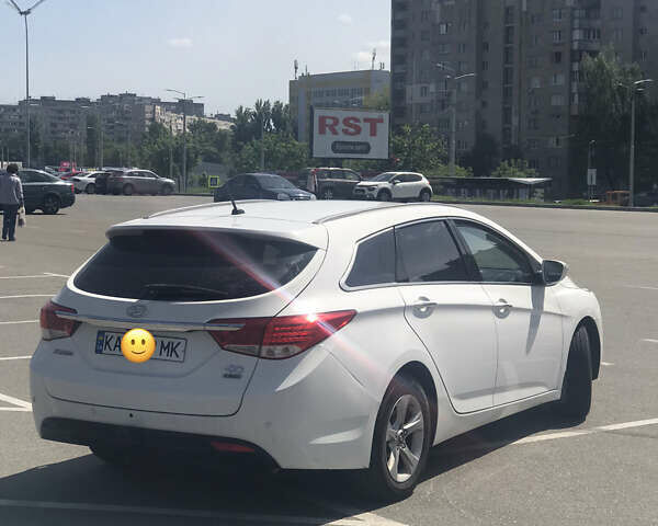 Хендай і40, об'ємом двигуна 1.7 л та пробігом 230 тис. км за 7500 $, фото 7 на Automoto.ua