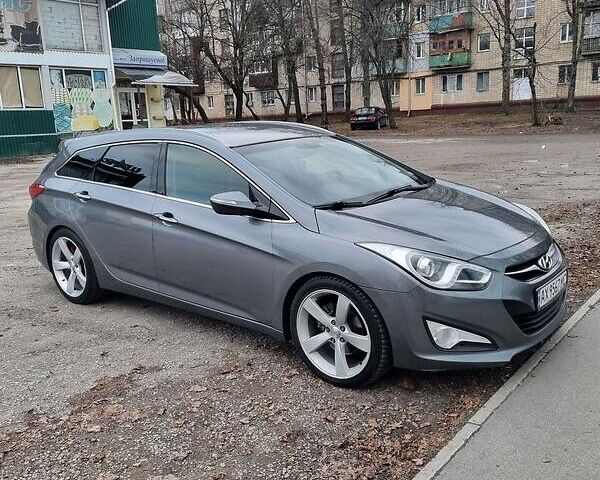 Хендай і40, об'ємом двигуна 1.7 л та пробігом 208 тис. км за 11000 $, фото 9 на Automoto.ua