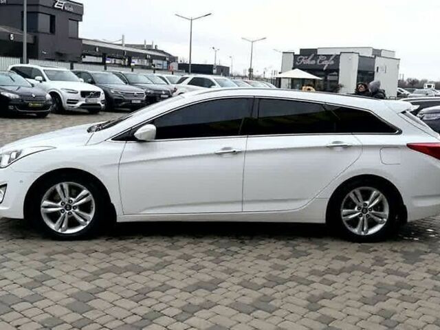 Хендай и40, объемом двигателя 1.7 л и пробегом 337 тыс. км за 9790 $, фото 3 на Automoto.ua