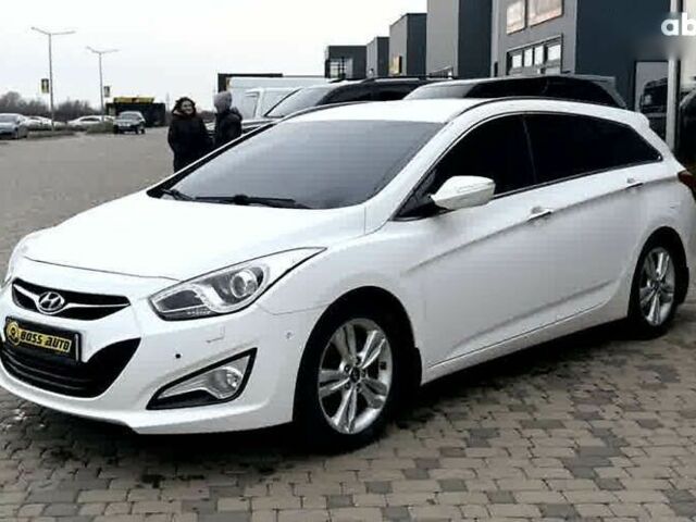 Хендай и40, объемом двигателя 1.7 л и пробегом 337 тыс. км за 9790 $, фото 2 на Automoto.ua
