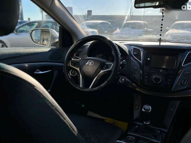 Хендай и40, объемом двигателя 1.7 л и пробегом 180 тыс. км за 10300 $, фото 24 на Automoto.ua
