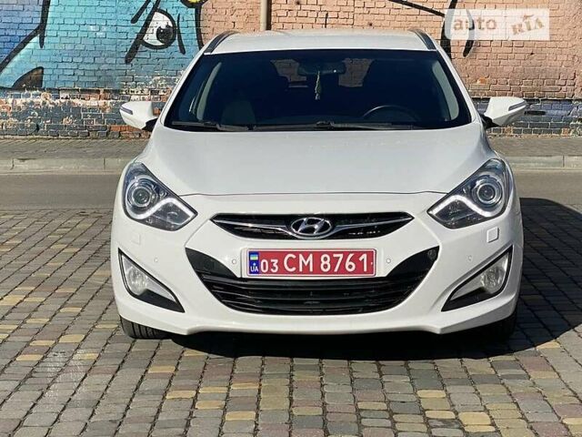 Хендай и40, объемом двигателя 1.7 л и пробегом 226 тыс. км за 8800 $, фото 2 на Automoto.ua