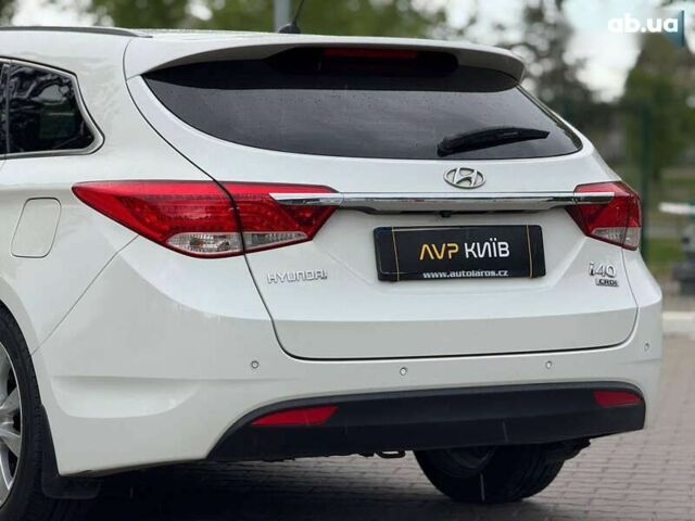 Хендай и40, объемом двигателя 1.7 л и пробегом 342 тыс. км за 7600 $, фото 13 на Automoto.ua