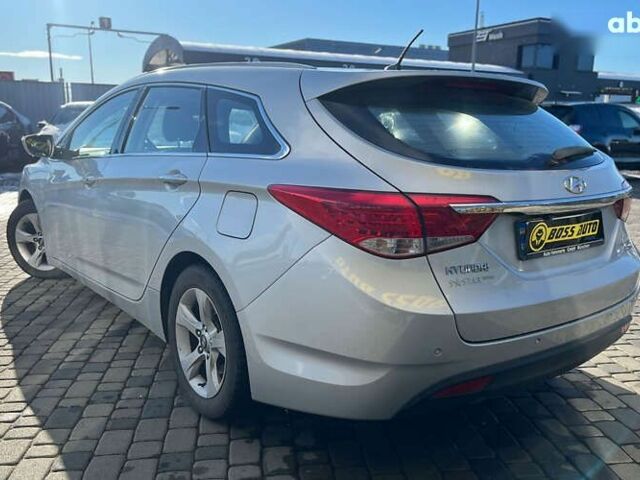 Хендай и40, объемом двигателя 1.7 л и пробегом 180 тыс. км за 10300 $, фото 4 на Automoto.ua