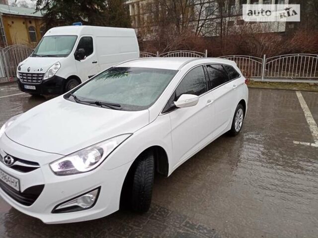 Хендай і40, об'ємом двигуна 1.7 л та пробігом 229 тис. км за 9900 $, фото 4 на Automoto.ua