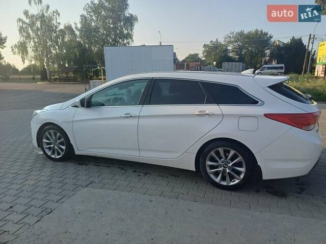 Хендай и40, объемом двигателя 1.7 л и пробегом 279 тыс. км за 10500 $, фото 4 на Automoto.ua