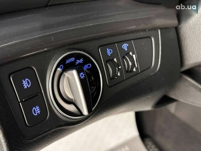 Хендай и40, объемом двигателя 0 л и пробегом 288 тыс. км за 9300 $, фото 16 на Automoto.ua