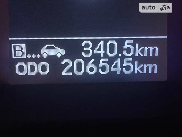 Хендай і40, об'ємом двигуна 1.7 л та пробігом 206 тис. км за 9700 $, фото 16 на Automoto.ua