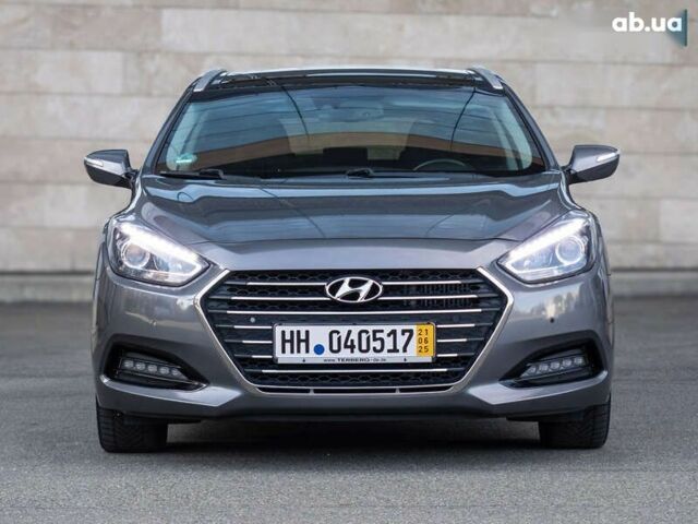 Хендай і40, об'ємом двигуна 1.7 л та пробігом 217 тис. км за 13700 $, фото 6 на Automoto.ua