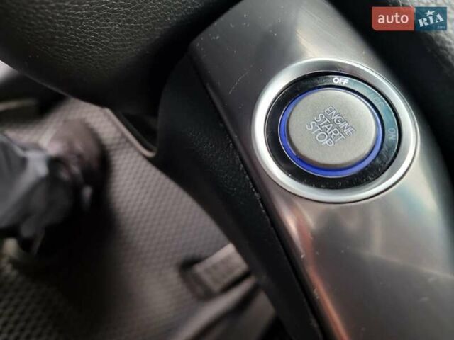 Сірий Хендай і40, об'ємом двигуна 2 л та пробігом 130 тис. км за 10650 $, фото 37 на Automoto.ua