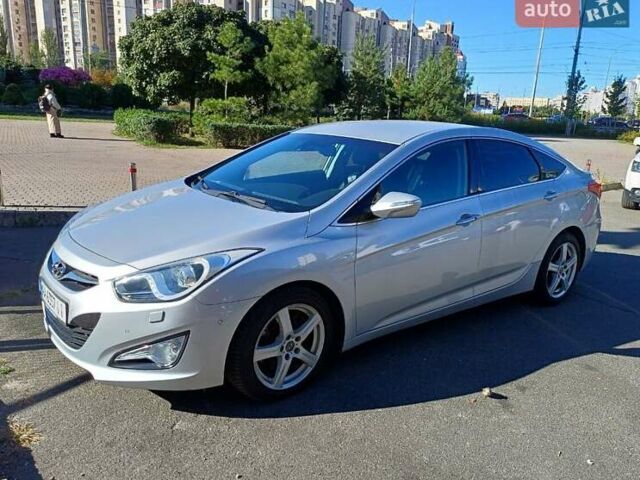 Серый Хендай и40, объемом двигателя 2 л и пробегом 142 тыс. км за 9970 $, фото 13 на Automoto.ua