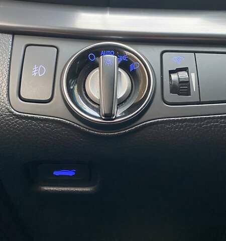 Серый Хендай и40, объемом двигателя 1.7 л и пробегом 270 тыс. км за 10400 $, фото 43 на Automoto.ua