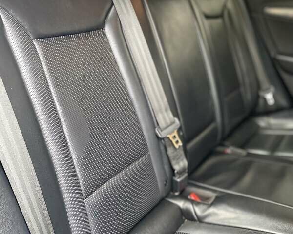 Серый Хендай и40, объемом двигателя 1.7 л и пробегом 270 тыс. км за 10400 $, фото 29 на Automoto.ua