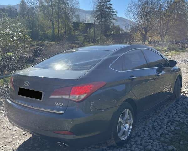 Сірий Хендай і40, об'ємом двигуна 1.7 л та пробігом 230 тис. км за 10400 $, фото 5 на Automoto.ua