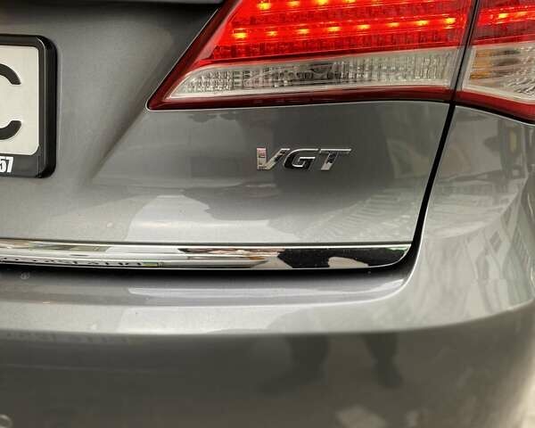 Серый Хендай и40, объемом двигателя 1.7 л и пробегом 270 тыс. км за 10400 $, фото 10 на Automoto.ua