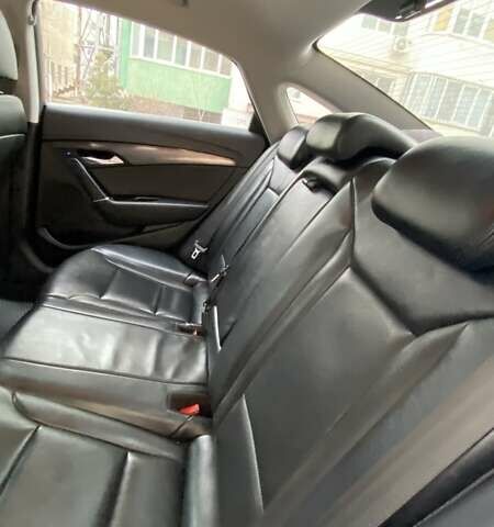 Серый Хендай и40, объемом двигателя 1.7 л и пробегом 270 тыс. км за 10400 $, фото 27 на Automoto.ua