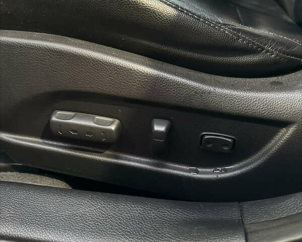 Сірий Хендай і40, об'ємом двигуна 1.69 л та пробігом 150 тис. км за 8100 $, фото 18 на Automoto.ua