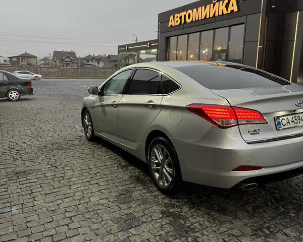 Сірий Хендай і40, об'ємом двигуна 1.69 л та пробігом 150 тис. км за 8100 $, фото 5 на Automoto.ua