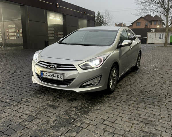Сірий Хендай і40, об'ємом двигуна 1.69 л та пробігом 150 тис. км за 8100 $, фото 1 на Automoto.ua