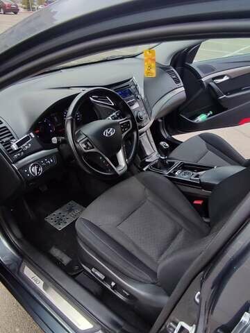 Хендай и40 2015 в Одессе на Automoto.ua Серый Хендай и40, объемом двигателя 1.7 л и пробегом 188 тыс. км за 10600 $, фото 4 на Automoto.ua