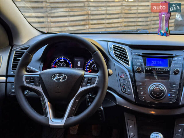 Серый Хендай и40, объемом двигателя 1.69 л и пробегом 142 тыс. км за 9100 $, фото 79 на Automoto.ua