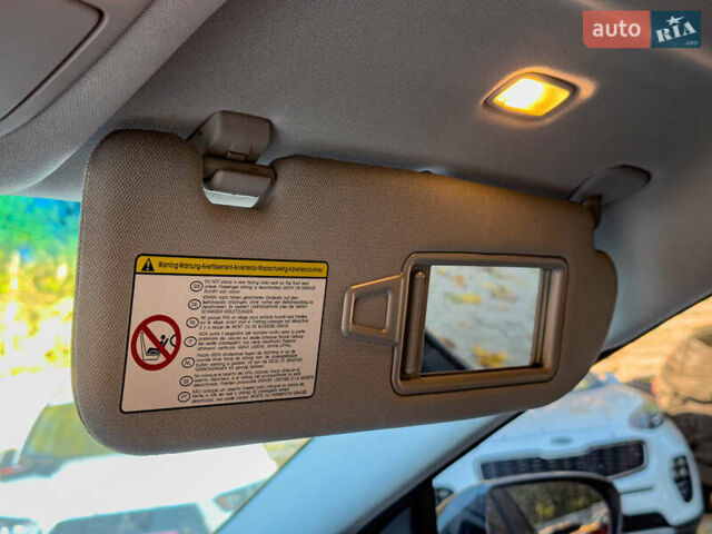 Серый Хендай и40, объемом двигателя 1.69 л и пробегом 142 тыс. км за 9100 $, фото 71 на Automoto.ua