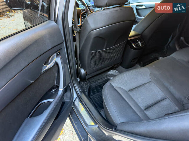 Серый Хендай и40, объемом двигателя 1.69 л и пробегом 142 тыс. км за 9100 $, фото 72 на Automoto.ua