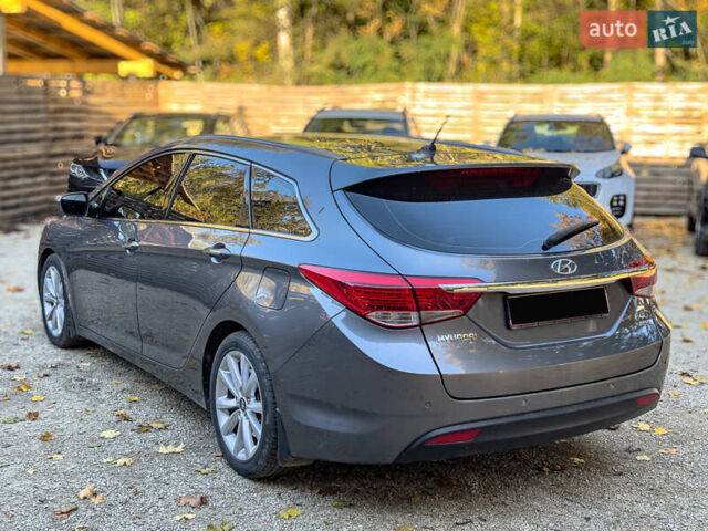 Серый Хендай и40, объемом двигателя 1.69 л и пробегом 142 тыс. км за 9100 $, фото 16 на Automoto.ua