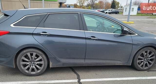 Серый Хендай и40, объемом двигателя 1.7 л и пробегом 238 тыс. км за 8500 $, фото 10 на Automoto.ua