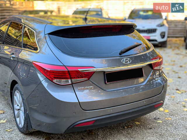 Серый Хендай и40, объемом двигателя 1.69 л и пробегом 142 тыс. км за 9100 $, фото 31 на Automoto.ua
