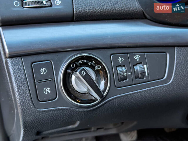 Серый Хендай и40, объемом двигателя 1.69 л и пробегом 142 тыс. км за 9100 $, фото 68 на Automoto.ua