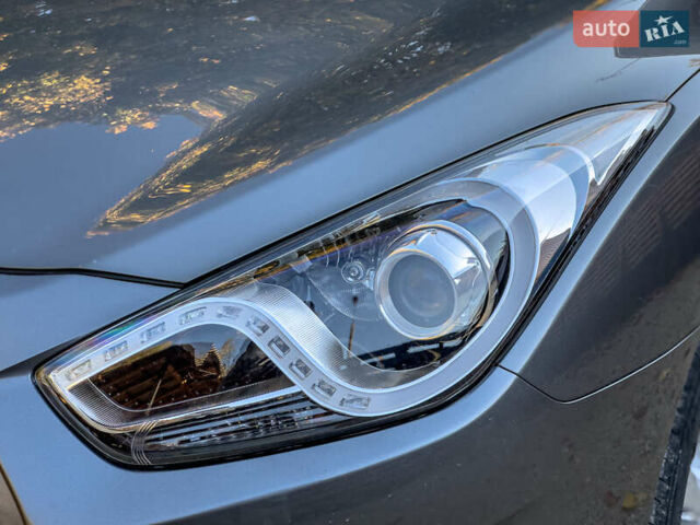 Серый Хендай и40, объемом двигателя 1.69 л и пробегом 142 тыс. км за 9100 $, фото 40 на Automoto.ua