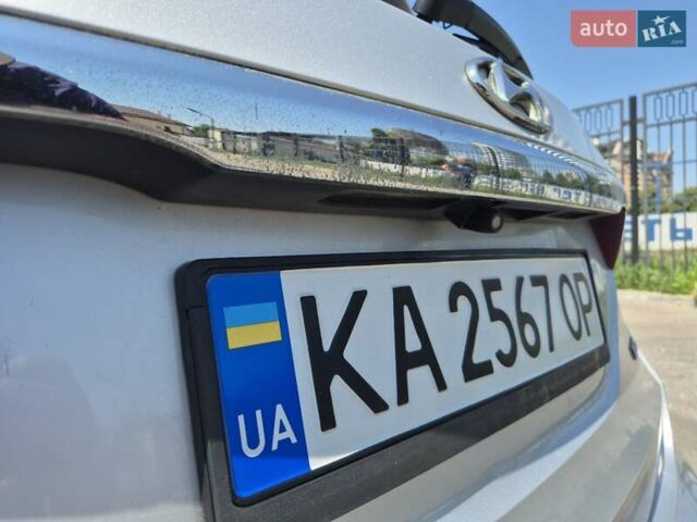 Серый Хендай и40, объемом двигателя 1.7 л и пробегом 245 тыс. км за 9800 $, фото 9 на Automoto.ua
