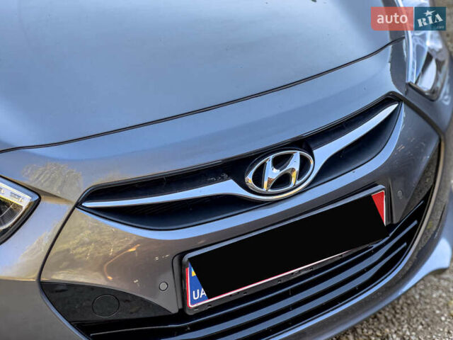 Серый Хендай и40, объемом двигателя 1.69 л и пробегом 142 тыс. км за 9100 $, фото 38 на Automoto.ua