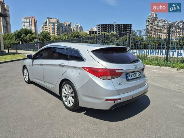 Серый Хендай и40, объемом двигателя 1.7 л и пробегом 245 тыс. км за 9800 $, фото 4 на Automoto.ua