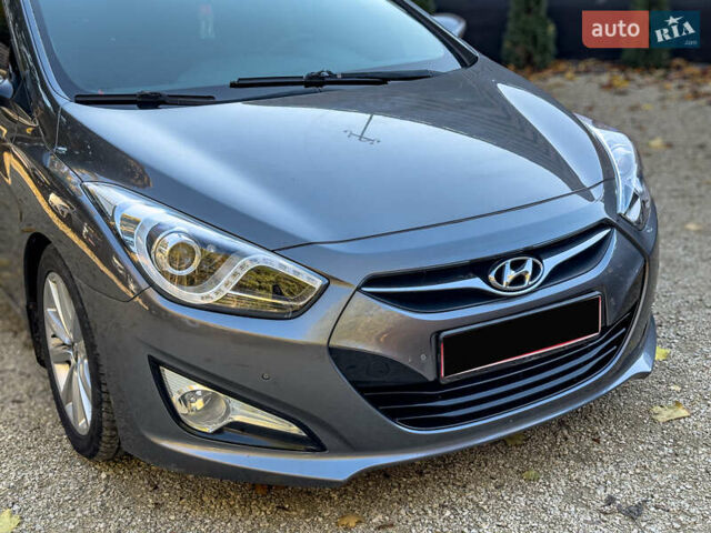 Серый Хендай и40, объемом двигателя 1.69 л и пробегом 142 тыс. км за 9100 $, фото 25 на Automoto.ua