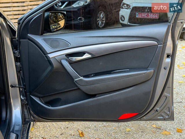 Серый Хендай и40, объемом двигателя 1.69 л и пробегом 142 тыс. км за 9100 $, фото 91 на Automoto.ua