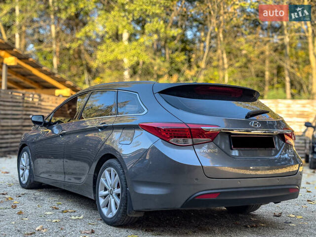 Серый Хендай и40, объемом двигателя 1.69 л и пробегом 142 тыс. км за 9100 $, фото 2 на Automoto.ua