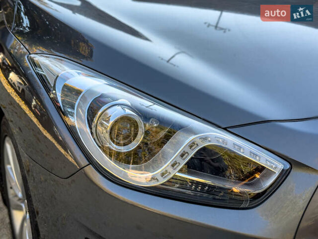 Серый Хендай и40, объемом двигателя 1.69 л и пробегом 142 тыс. км за 9100 $, фото 37 на Automoto.ua