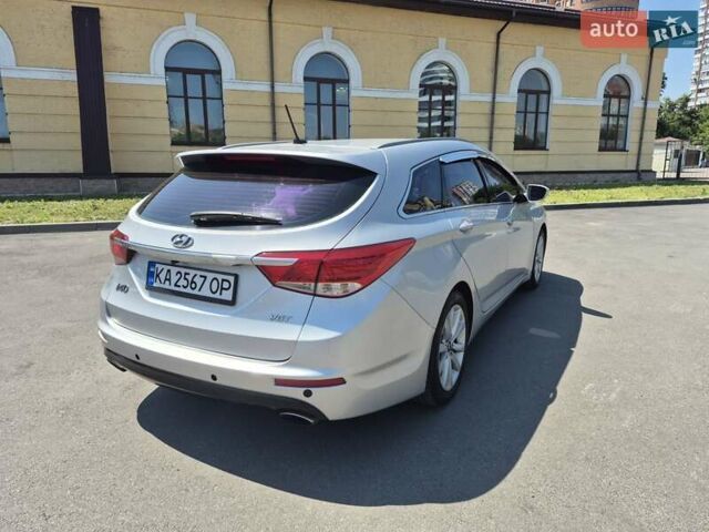 Серый Хендай и40, объемом двигателя 1.7 л и пробегом 245 тыс. км за 9800 $, фото 5 на Automoto.ua