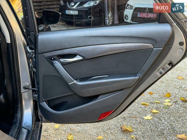 Серый Хендай и40, объемом двигателя 1.69 л и пробегом 142 тыс. км за 9100 $, фото 87 на Automoto.ua